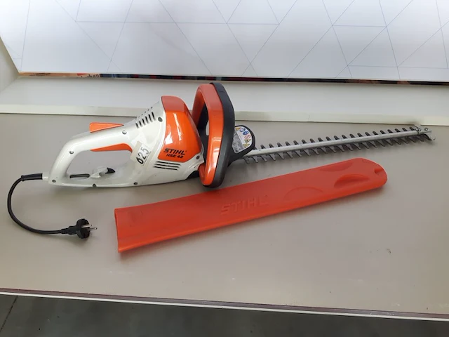 Stihl hse 42 electrische heggenschaar, werkt uitstekend - afbeelding 1 van  3