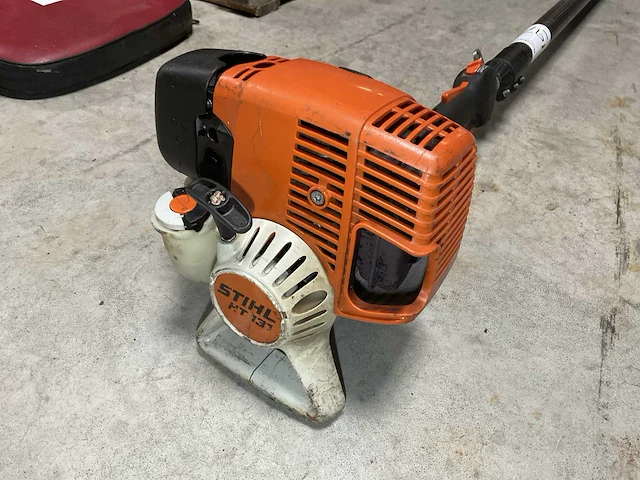 Stihl ht 131 telescoop kettingzaag - afbeelding 3 van  4