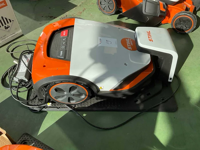 Stihl imow 5 robotmaaier - afbeelding 4 van  4