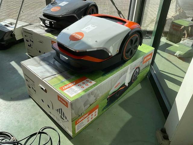 Stihl imow 6 robotmaaier - afbeelding 1 van  4