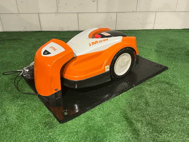 Stihl imow rmi 422 pc robot grasmaaier - afbeelding 1 van  10