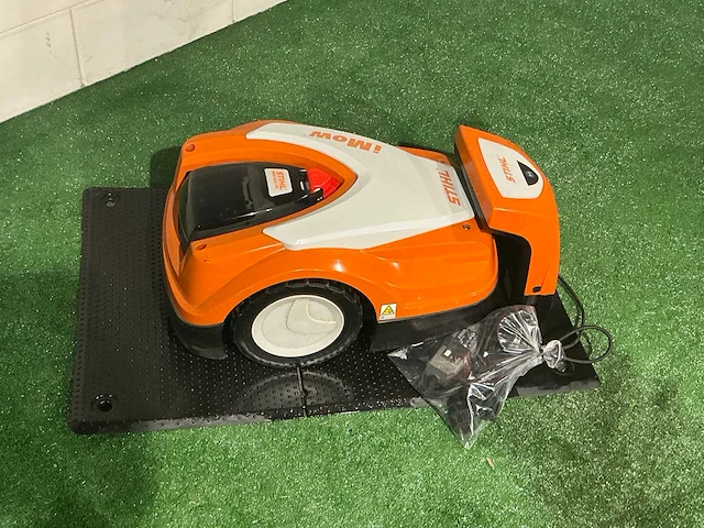 Stihl imow rmi 422 pc robot grasmaaier - afbeelding 6 van  10