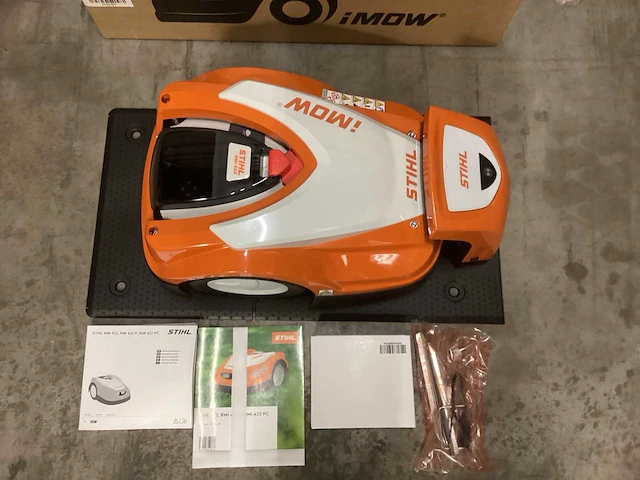Stihl imow rmi 422 robotgrasmaaier - afbeelding 2 van  4