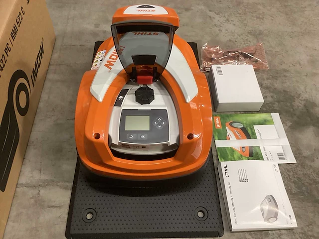 Stihl imow rmi 422 robotgrasmaaier - afbeelding 3 van  4