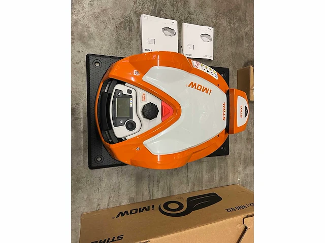 Stihl imow rmi 632 p robotmaaier - afbeelding 2 van  7
