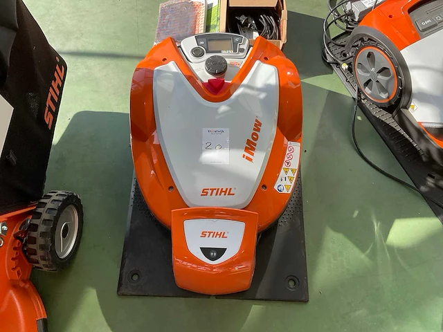 Stihl imow rmi 632 robotmaaier - afbeelding 2 van  4