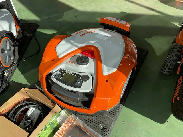 Stihl imow rmi 632 robotmaaier - afbeelding 3 van  4
