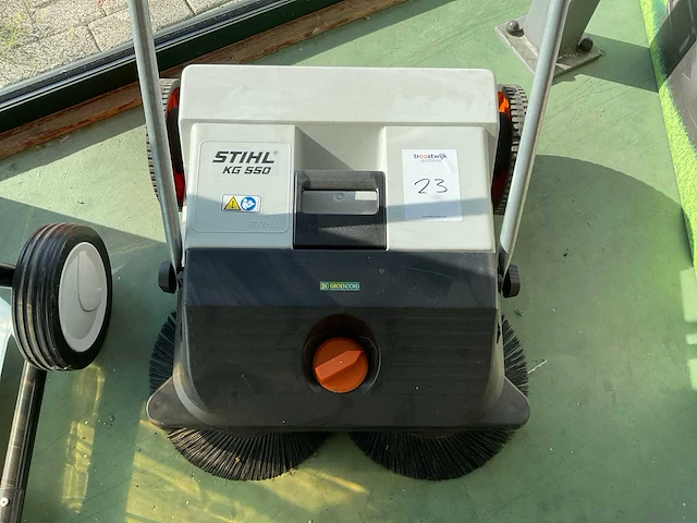 Stihl kg 550 veegmachine - afbeelding 2 van  3