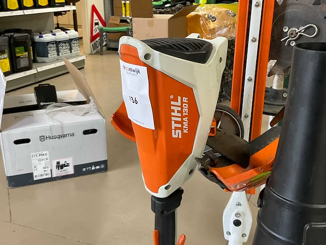 Stihl kma 130r accu combimotor - afbeelding 7 van  11