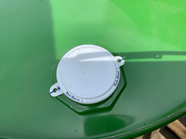 Stihl motormix brandstof vat onaangebroken 200 liter - afbeelding 3 van  4