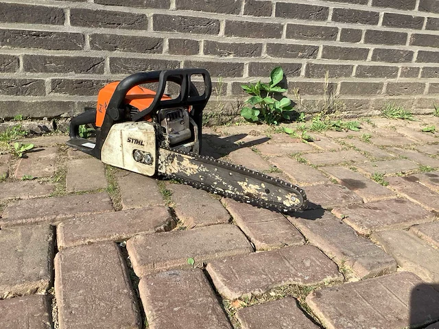 Stihl ms170 kettingzaag - afbeelding 1 van  4