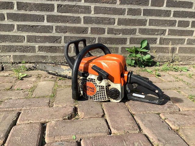 Stihl ms170 kettingzaag - afbeelding 2 van  4