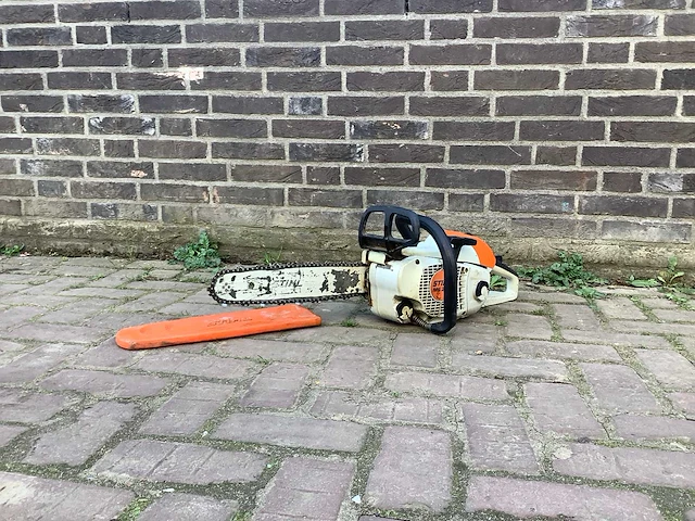 Stihl ms201t/tc kettingzaag - afbeelding 1 van  4