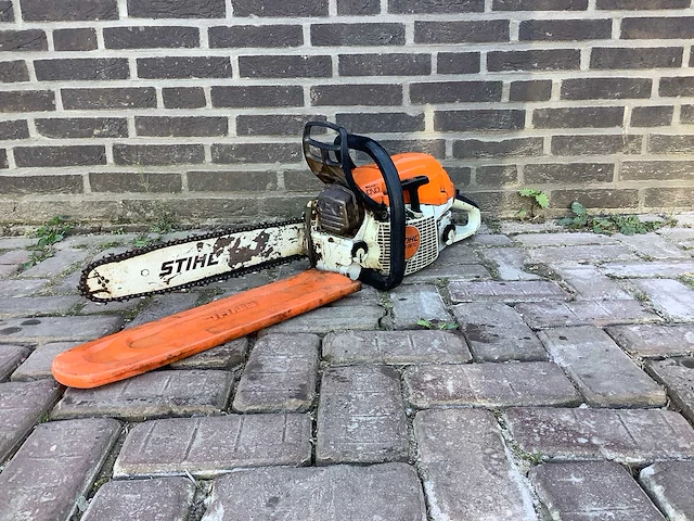 Stihl ms261c kettingzaag - afbeelding 1 van  4