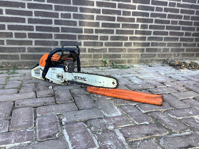 Stihl ms261c kettingzaag - afbeelding 2 van  4