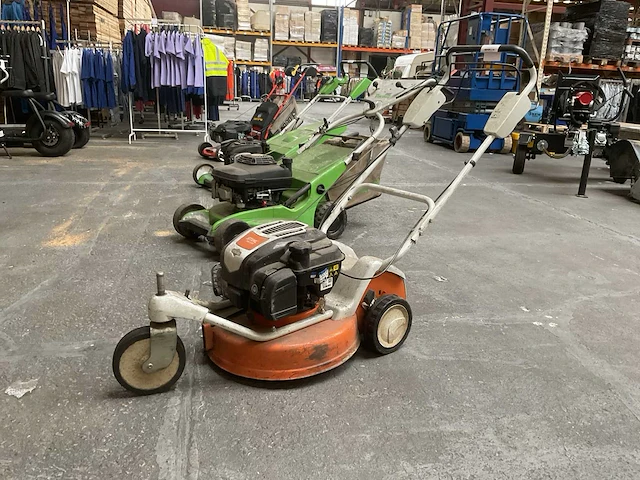 Stihl rm 3 rt grasmaaier - afbeelding 1 van  6