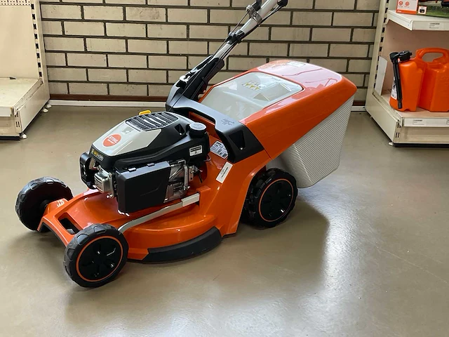 Stihl rm 448.3 t grasmaaier - afbeelding 3 van  8