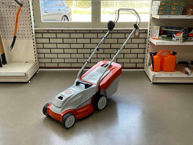 Stihl rma 239 accu grasmaaier - afbeelding 1 van  8
