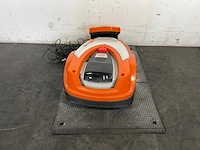 Stihl rmi 422.2 robotmaaier - afbeelding 2 van  4