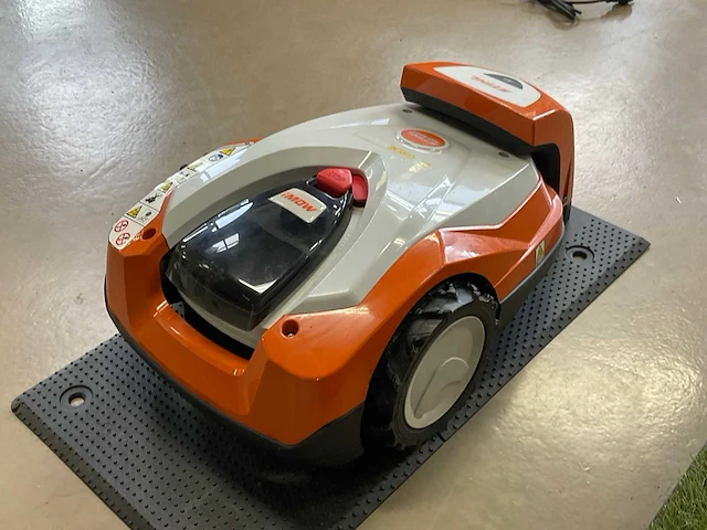 Stihl rmi 522c robotmaaier - afbeelding 7 van  11