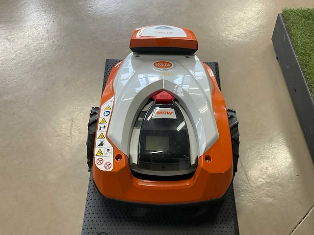 Stihl rmi 522c robotmaaier - afbeelding 8 van  11