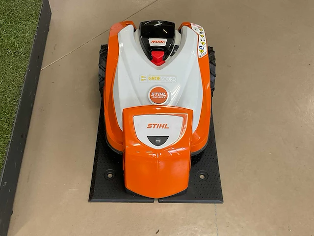 Stihl rmi 522c robotmaaier - afbeelding 9 van  11