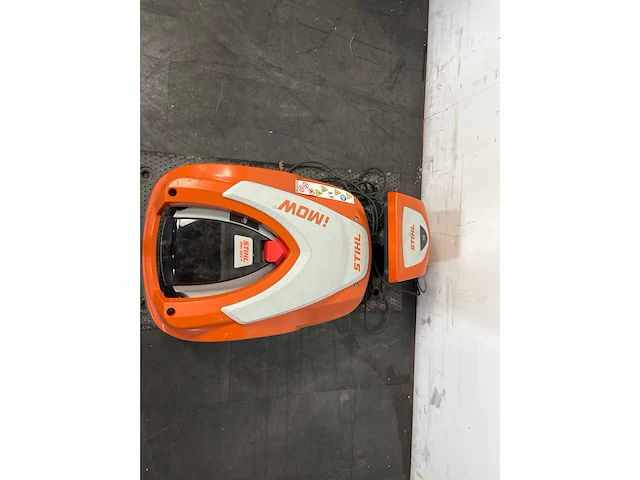 Stihl robotmaaier - afbeelding 2 van  3