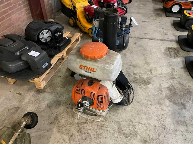 Stihl sr430 bladblazer/vernevelaar - afbeelding 1 van  6