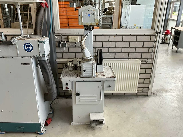 Stikmachine voor schoenreparatie - afbeelding 1 van  6