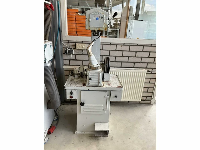Stikmachine voor schoenreparatie - afbeelding 2 van  6