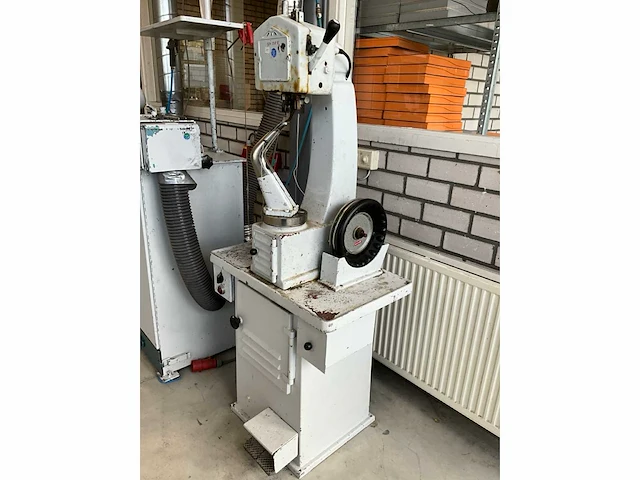 Stikmachine voor schoenreparatie - afbeelding 3 van  6
