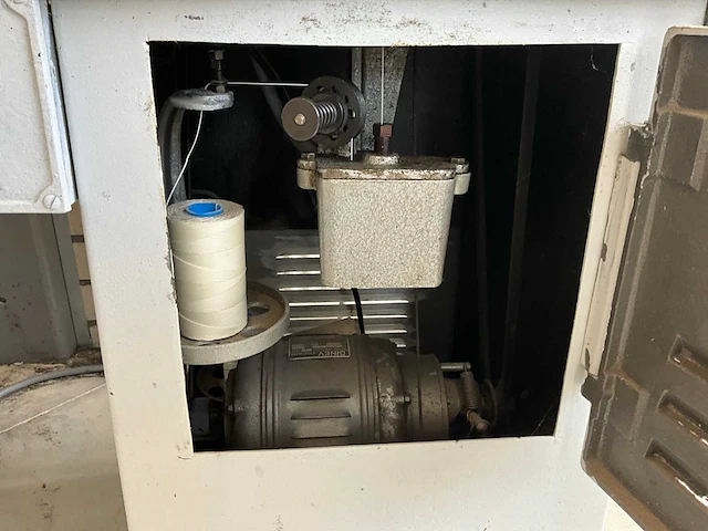 Stikmachine voor schoenreparatie - afbeelding 6 van  6