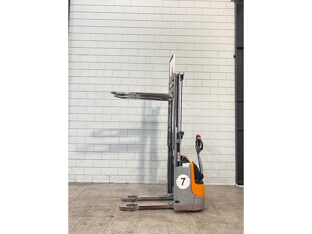 Still - 2019 - exv10 - stapelaar - afbeelding 6 van  13