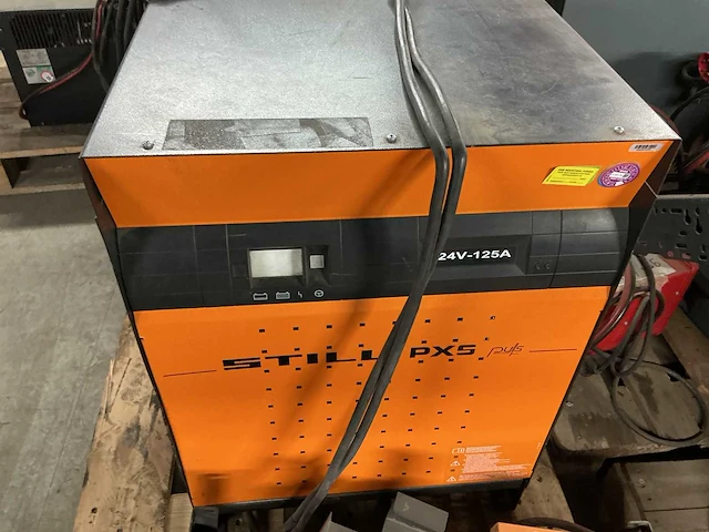 Still - 24v 125a - acculaders - 2016 - afbeelding 1 van  2
