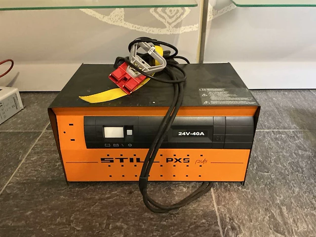 Still - 24v 40a - acculaders - 2022 - afbeelding 1 van  3