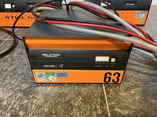 Still - 24v 65a - acculaders - 2011 - afbeelding 1 van  3