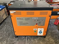Still - 24v 70a - acculaders - - afbeelding 1 van  3