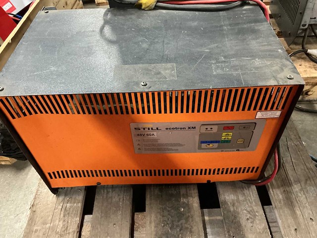 Still - 48v 60a - acculaders - 2012 - afbeelding 1 van  2
