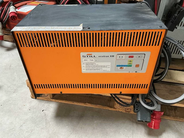 Still - 48v 70a - acculaders - 2019 - afbeelding 1 van  2