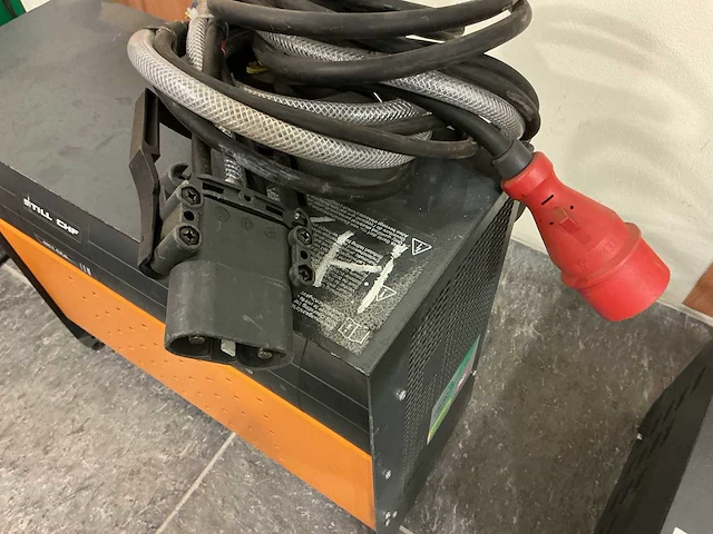 Still - 48v 85a - acculaders - afbeelding 2 van  2