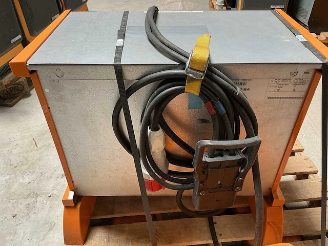 Still - 80v 100a - acculaders - 2018 - afbeelding 2 van  3