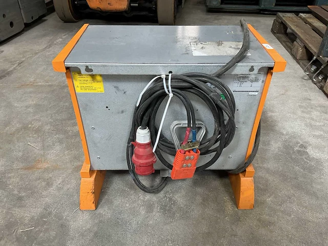 Still - 80v 80v - acculaders - 2012 - afbeelding 2 van  3