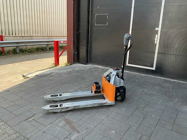 Still - ech12 - elektrische pallettrucks - 2022 - afbeelding 2 van  4
