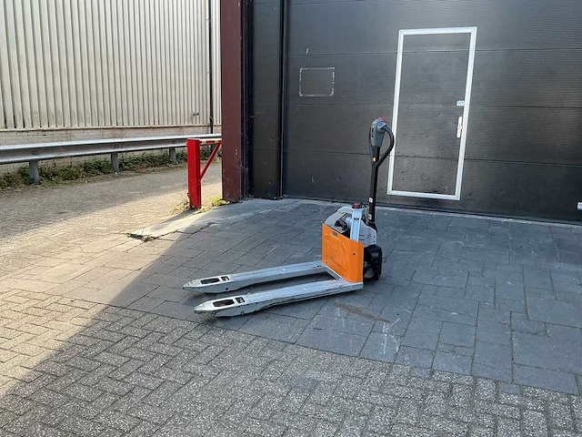 Still - ech12 - elektrische pallettrucks - 2022 - afbeelding 2 van  5