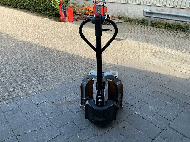 Still - ech12 - elektrische pallettrucks - 2022 - afbeelding 4 van  5