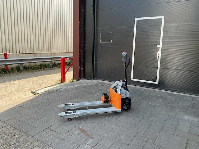 Still - ech12 - elektrische pallettrucks - 2022 - afbeelding 2 van  4