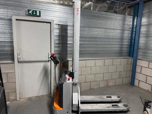 Still - ecv 10i c - stackers - 2022 - afbeelding 2 van  8