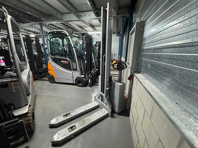 Still - ecv 10i c - stackers - 2022 - afbeelding 5 van  8