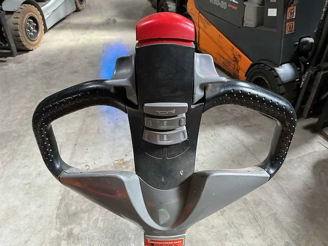 Still - exu-16 - electric pallet trucks - 2020 - afbeelding 6 van  8