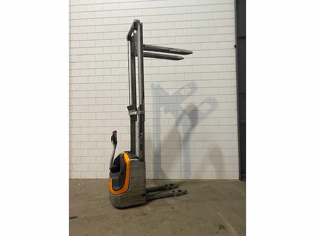 Still - exv12 - stapelaar - 2018 - afbeelding 12 van  14